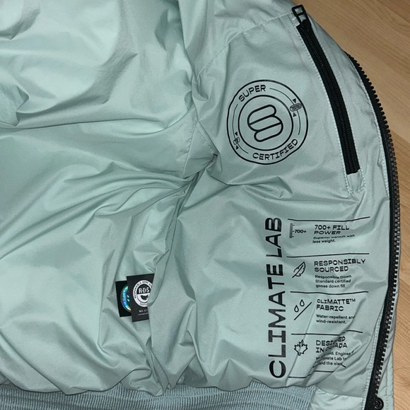 NWOT Aritzia TNA The Super Puff ™ Bomber -  XS - Picture 6 of 9